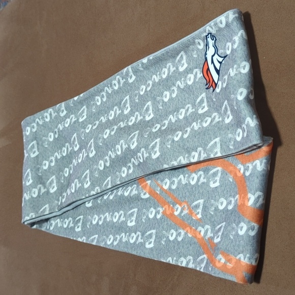 Unbranded Denver Broncos Reversible Infinity Scarf - Picture 7 of 7